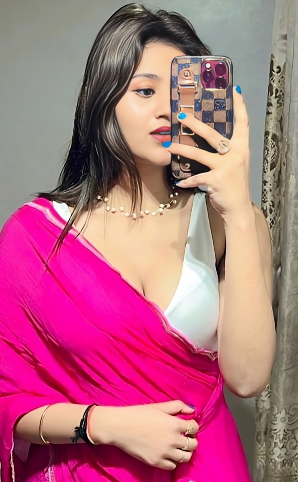 Hot girl dp mirror Selfie (20)
